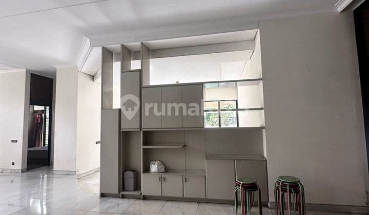 Emerald Green, Well-Maintained Old House in a Complex, South Jakarta