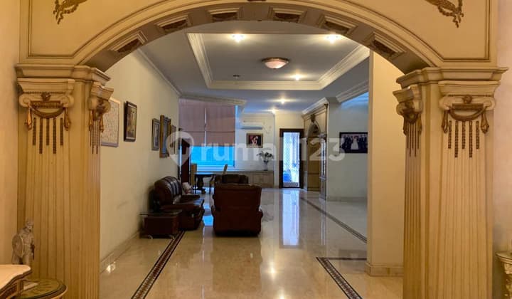 MEGA KUNINGAN, RUMAH MEWAH BANGET HARGA NJOP DEAL DIBAWAH NJOP, JAKARTA SELATAN
