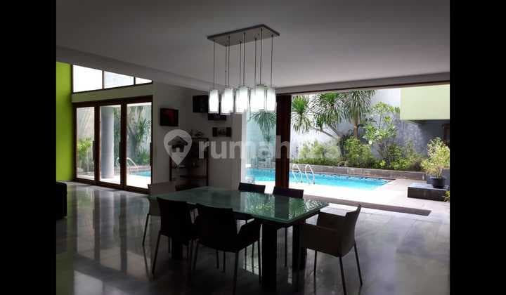 Permata Hijau, Hot Unit Well-Maintained with Swimming Pool, South Jakarta