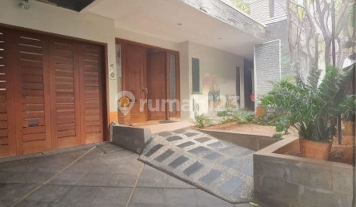 Permata Hijau, Good Deall Rumah Siap Huni Semi Furnish Dalam Komplek Lingkungan Tenang Jalan Lebar, Jakarta Selatan