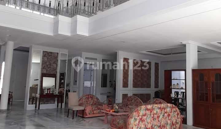 House for Sale at Gatot Subroto Location