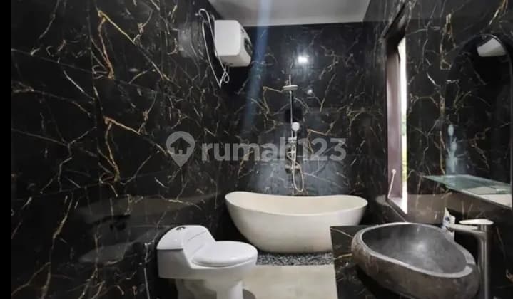 Villa for Sale Location Puri Gading