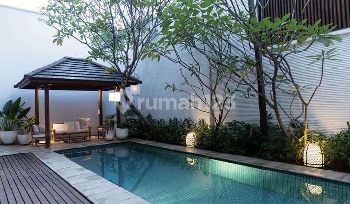 Disewakan Rumah Mewah Modern Minimalis Area Kemang Dalam