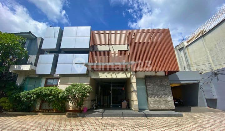 Disewakan Rumah Cocok Utk Kantor Parkir Luas Area Kebayoran Baru