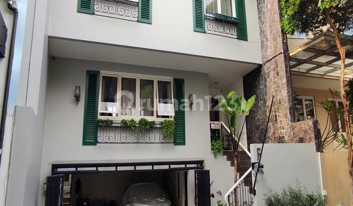 Dijual Town House Fully Furnished Area Jeruk Purut Harga Murah
