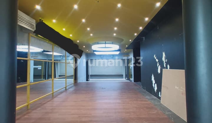 For Rent Commercial Space Suitable for Restaurant/Office in Gandaria Area
