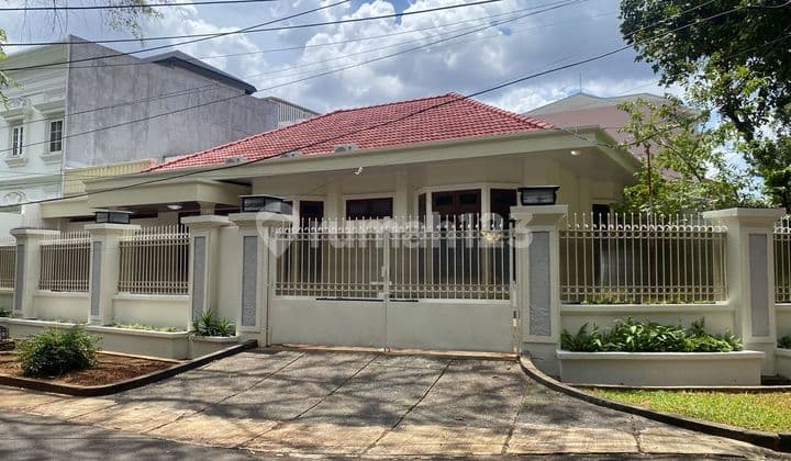 Disewakan Rumah Cocok Untuk Kantor Area Kebayoran Baru