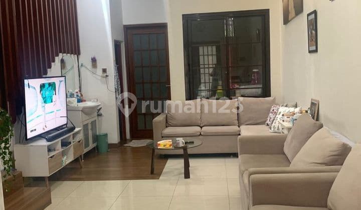 3-Story House, in Gn. Sahri, Good Condition, Move-In Ready, Well-Maintained.