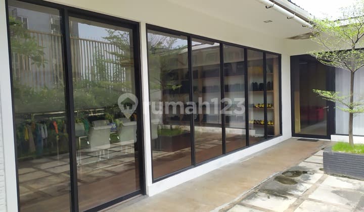 2-Unit Shophouse, 4 Floors, Elevator Available, Open Space, Ready to Use, Well-Maintained