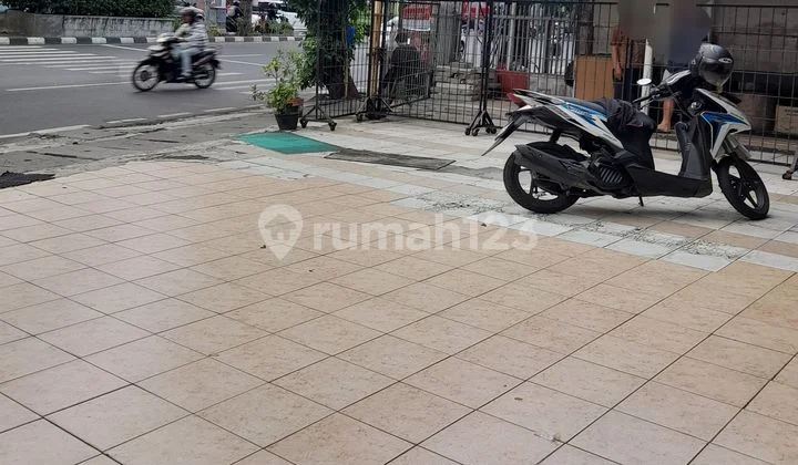 2 Ruko Gandeng 2 Lantai Pinggir Jalan Besar Samanhudi Jakarta Pusat