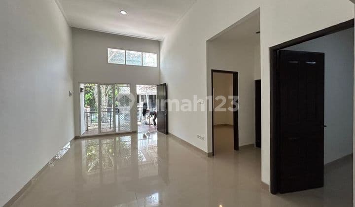 Rumah Cantik Siap Huni Dekat Stasiun Kencana Loka Bsd