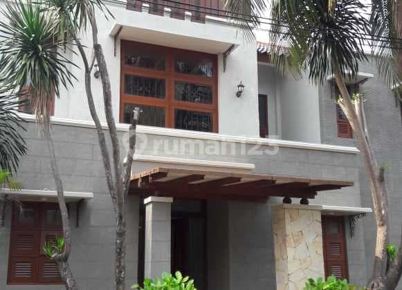 Dijual Rumah Mewah Di River Park Bintaro Sektor 8