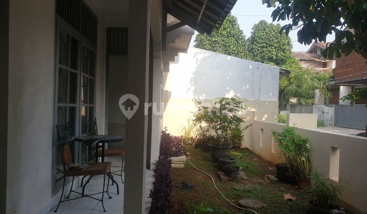 Dijual Rumah Siap Huni di Bintaro Sektor 5 Tangerang Selatan