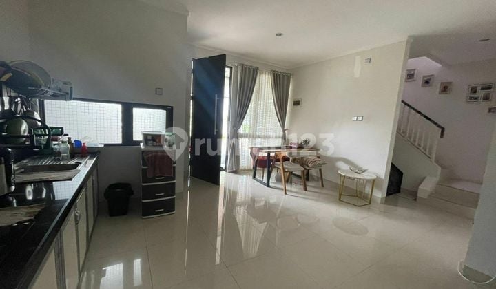 Dijual Rumah Cantik Siap Huni di Kebayoran Bintaro