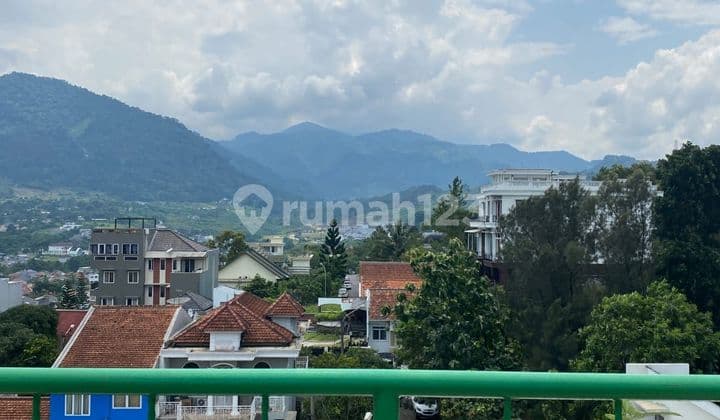 Dijual Rumah 4 Lantai View Gunung Sentul City