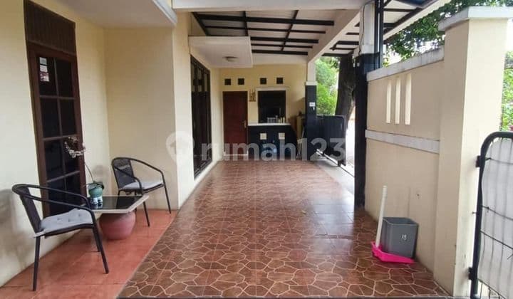 Rumah Cantik& Hoeksiap Huni di Karya Indah Village Bintaro Tangsel