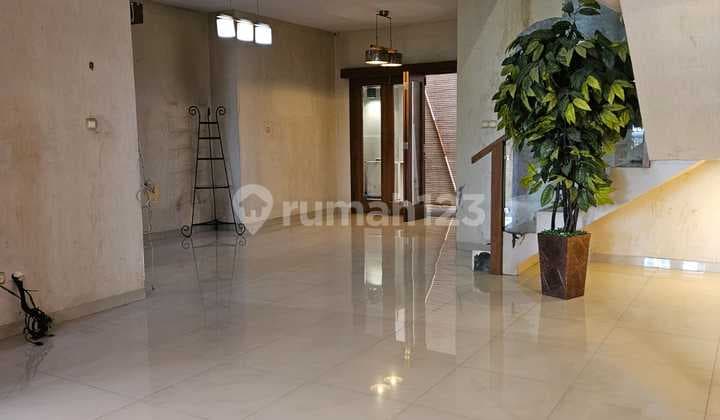 Rumah Bagus Siap Huni Pondok Indah Jakarta Selatan