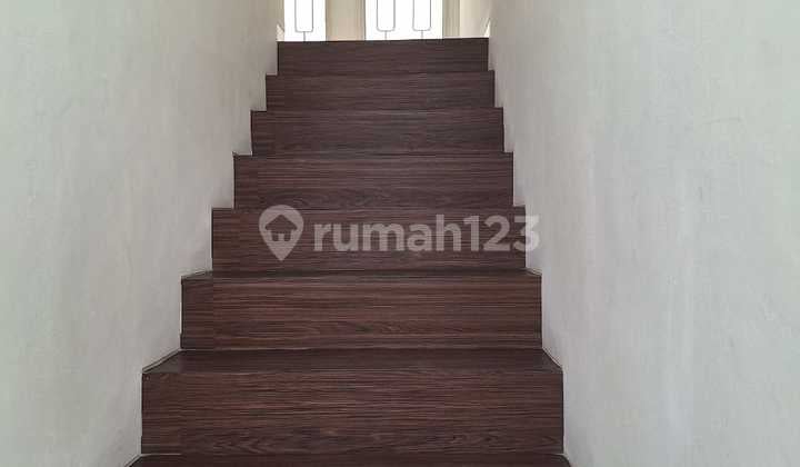 DIjual Rumah Mewah siap Huni Emerald Bintaro
