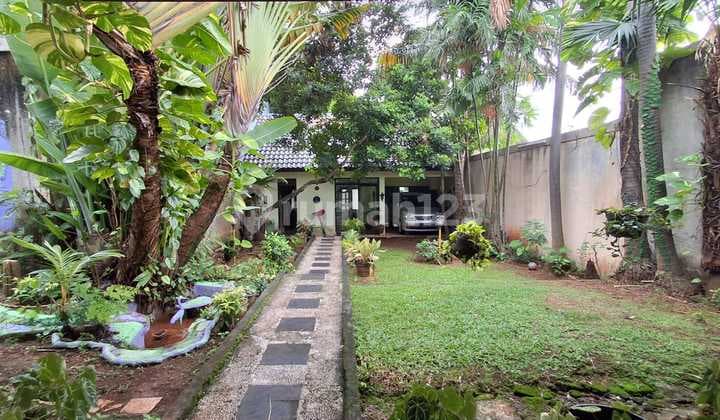 Rumah Lama Dkt Sekolah International.bintaro Tangsel