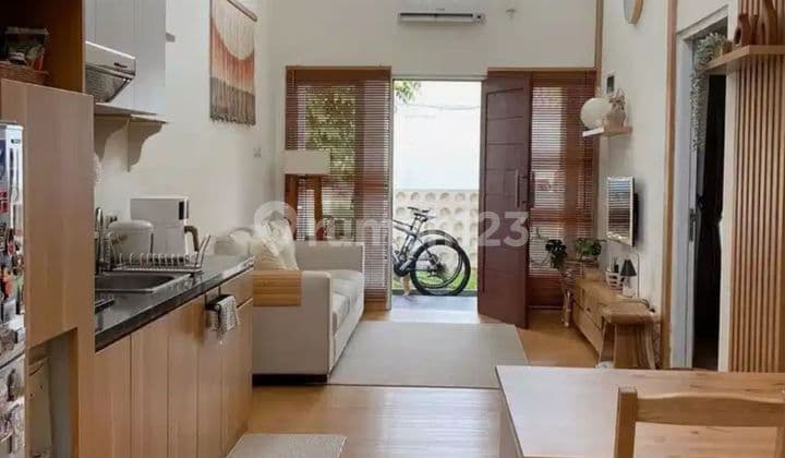 Beautiful House Ready to Occupy in Graha Raya Bintaro Beautiful -Nrl