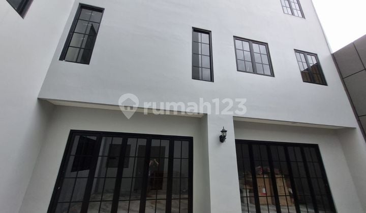 Rumah Bagus Siap Huni Di Giri Loka Bsd City -Nrl