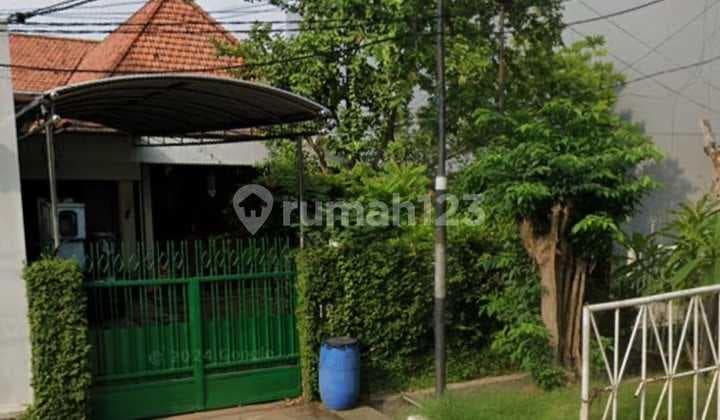 Dijual Rumah Bagus di Jalan Bawean - Surabaya Pusat