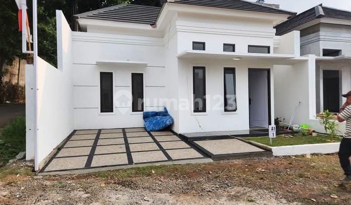 Rumah Siap Huni Di Apit 2 Pintu Tol Dekat Mrt Dan Krl