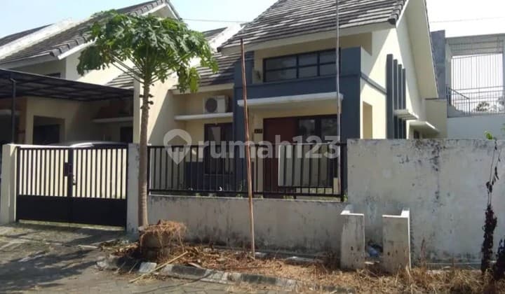 Rumah Bagus HGB di Babatan Mukti, Surabaya