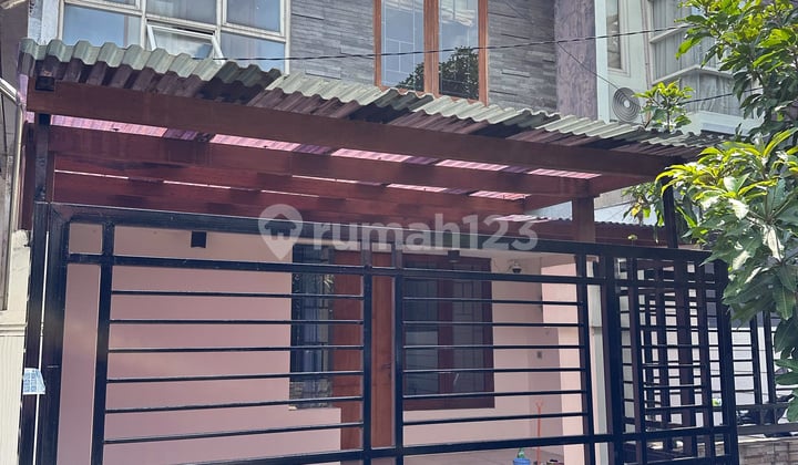 Dijual rumah siwalankerto dekat dengan kampus petra Cocok buat kos"an juga.
