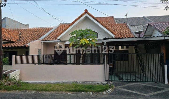 Rumah Siap Huni Babatan Pratama