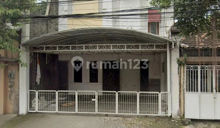 Ready-to-Occupy Shop House in Central Surabaya Ready-to-Occupy Shop House in Central Surabaya