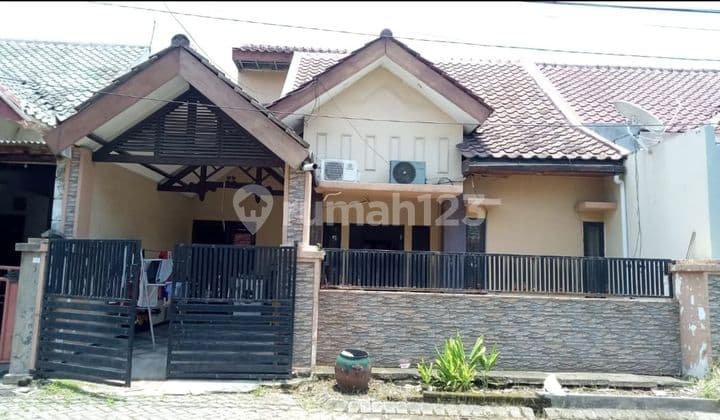 Rumah Bagus Unfurnished HGB Sidoarjo, Sidoarjo