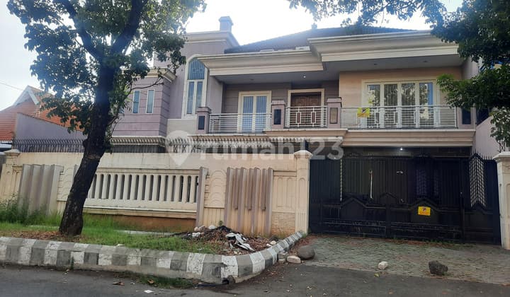 Rumah 2 Lantai Bagus SHM di Ronggolawe, Surabaya
