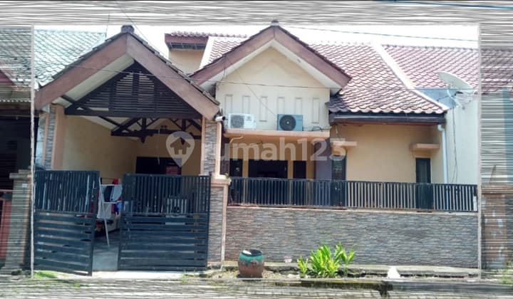 Nice SHM House in Pondok Mutiara Sidoarjo, Sidoarjo