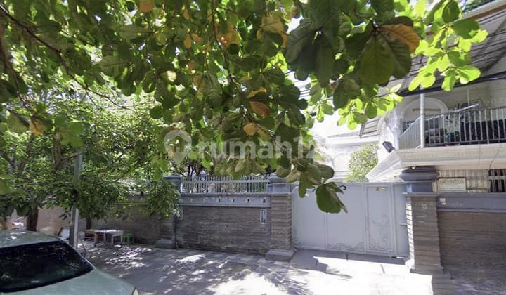 Rumah Mewah Klasik Surabaya Pusat