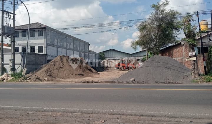 Land in Raya Domas Gresik, Gresik, Certificate of Ownership 997 m².