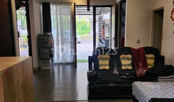 Rumah Bergaya Minimalis Di Cikarang, Jawa Barat