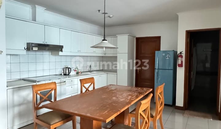 Disewakan Apartement 2 Kamar Depan South Quarter