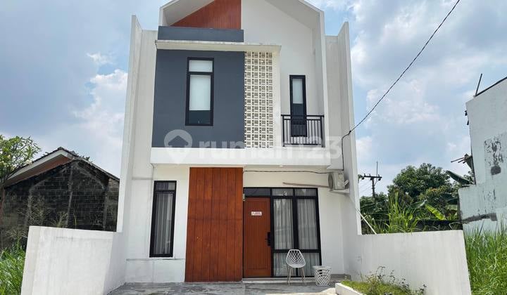 Rumah 2 Lantai Tanpa Uang Muka dan Notaris Legalitas Lengkap SHM