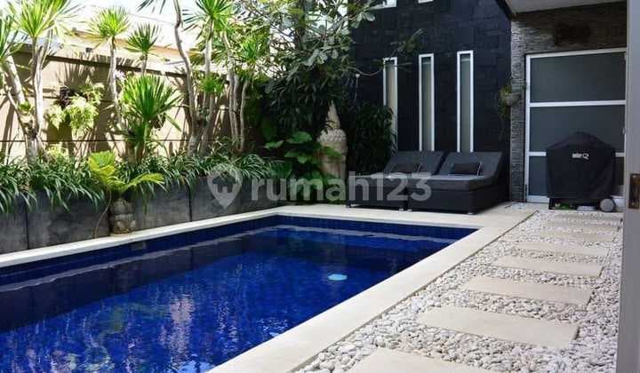 Dijual Villa 3 + 1 KT, Private Pool Prime Canggu Bali
