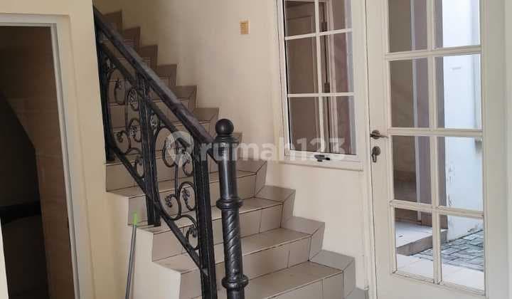 Dijual Murah Nett Rumah 2Lt Uk 8X15 West Europe Green Lake City