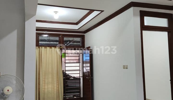 Dijual Rumah 1 1/2 Lt Kosambi Jakarta