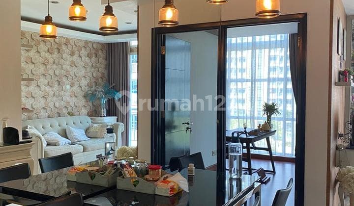 Translated to English:
"For Sale - Furnished, Ready to Occupy – Pluit CBD Apartment, Jakarta"