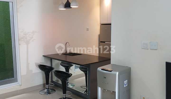 Dijual Rumah 2 Lt Semi Furnish 4 Kt Cluster Rossini Gading Serpong