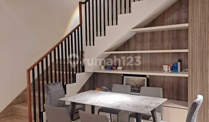 Dijual Rumah 2 Lt Carson Gading Serpong Full Furnised & Full Renov
