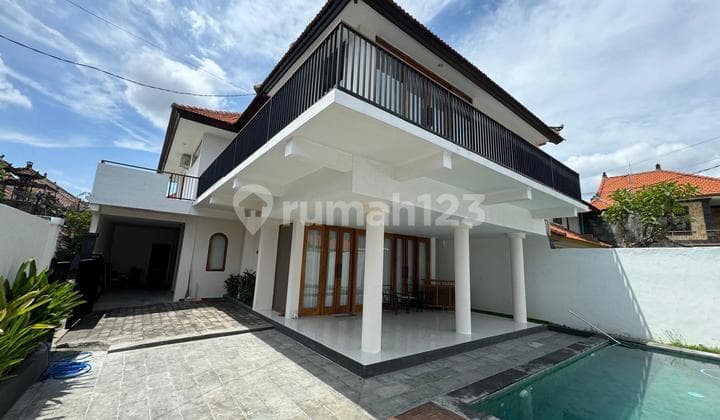 Modern Minimalist Villa Style Strategic Location In Sanur