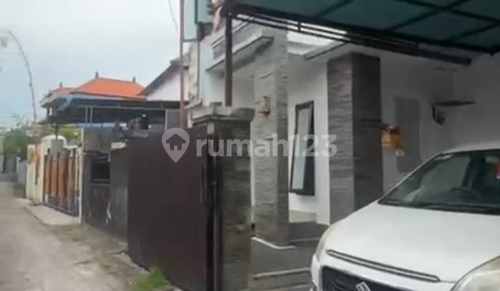Rumah Cantik Minimalis Modern Lokasi di Denpasar Timur