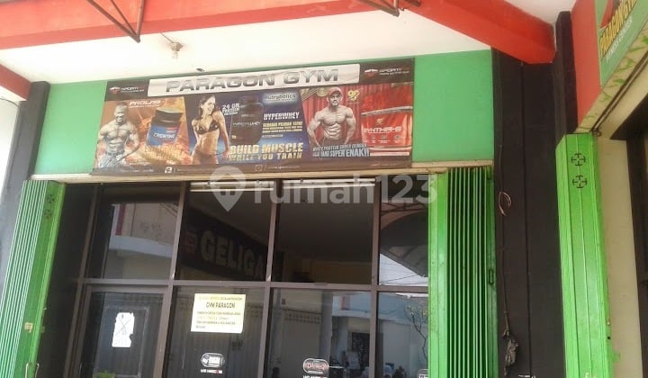 For Sale: Paragon Plaza Shop House, Gresik Strategic 0 Main Road