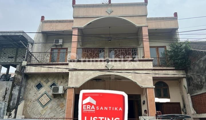 Rumah 2 Lantai Bagus SHM di Deltasari Indah, Sidoarjo