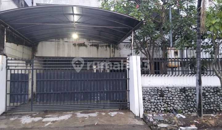 DIJUAL RUMAH AREA ELIT SURABAYA PUSAT JL MANYAR KERTOARJO